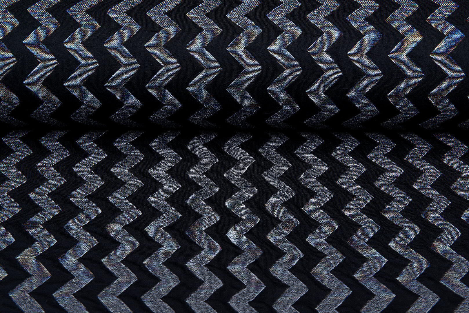 Strickstoff Jacquard zigzag dunkelblau-grau
