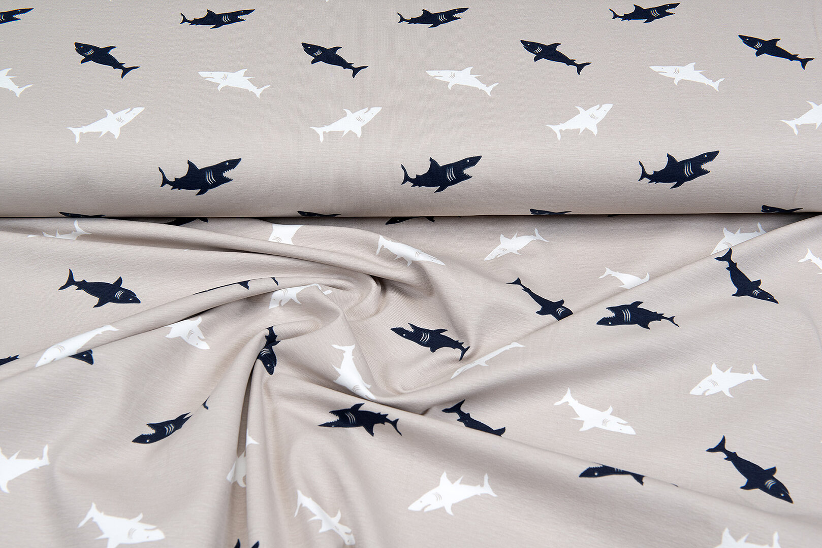 Baumwolljersey bedruckt sharks sand-taupe