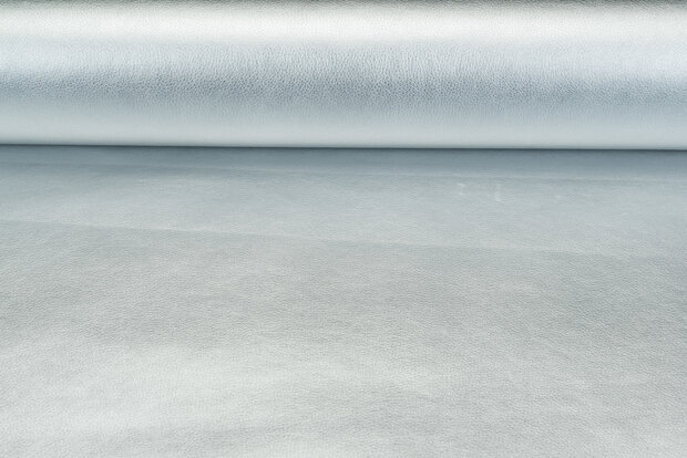 Lederimitat metallic silbergrau