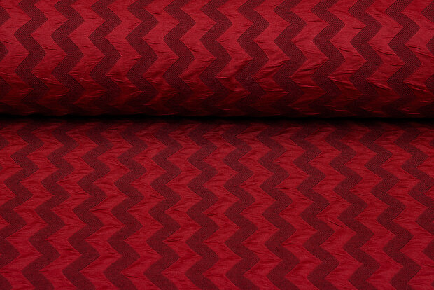 Strickstoff Jacquard zigzag rot-weinrot