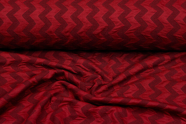 Strickstoff Jacquard zigzag rot-weinrot