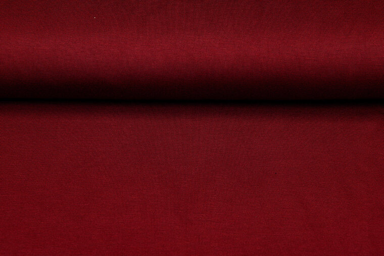 Strickstoff weinrot